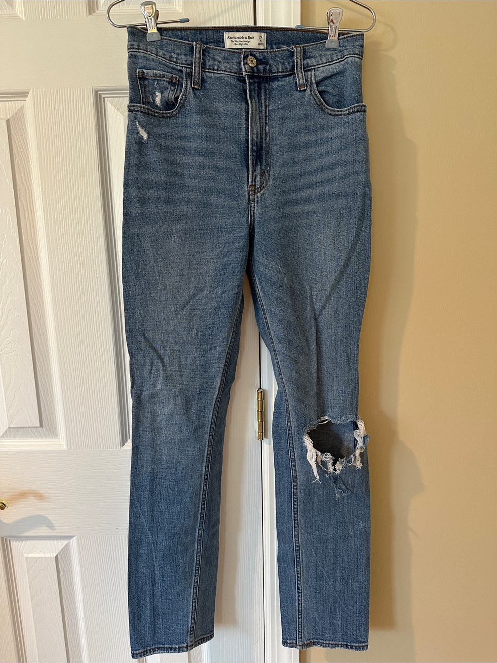 Abercrombie & Fitch Distressed Straight Leg Blue Jeans